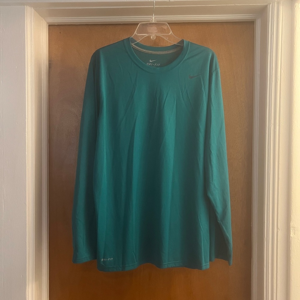 Nike Men’s Teal Green Dri-Fit Crewneck Long Sleeve Shirt